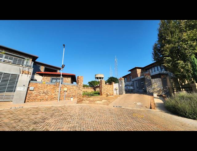 496M² VACANT LAND FOR SALE IN DORINGKRUIN